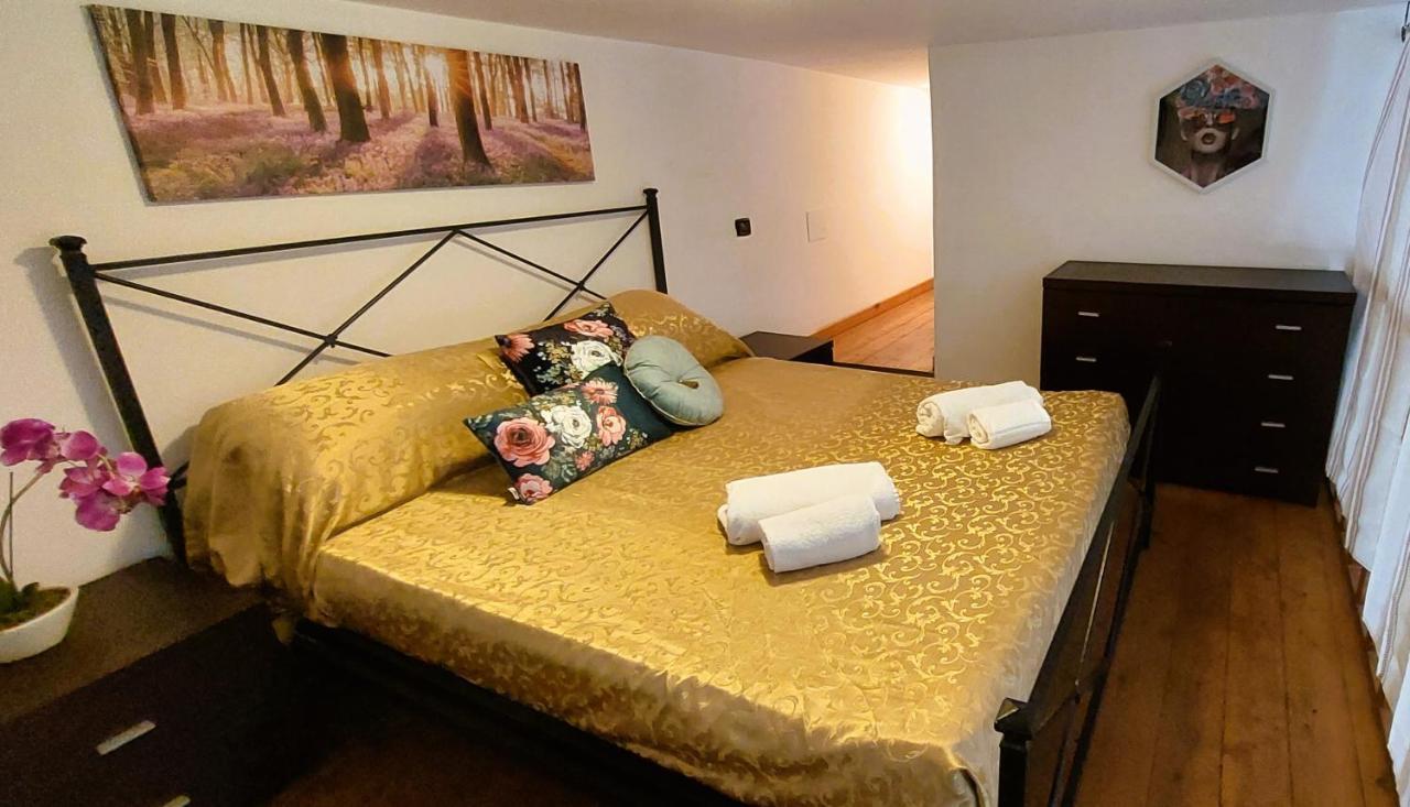 Gemelli Holidays -2 Easy Lofts, Groundfloor With Courtyard, Mezzanine Bedroom, Baby & Pet Friendly, Near Monte Mario Station Connecting To Center In 20 Minutes, 2 Steps From Bus, Groceries, Restaurants, Park, Cycle Path - Warm Guest Care In 4 Languag Екстер'єр фото